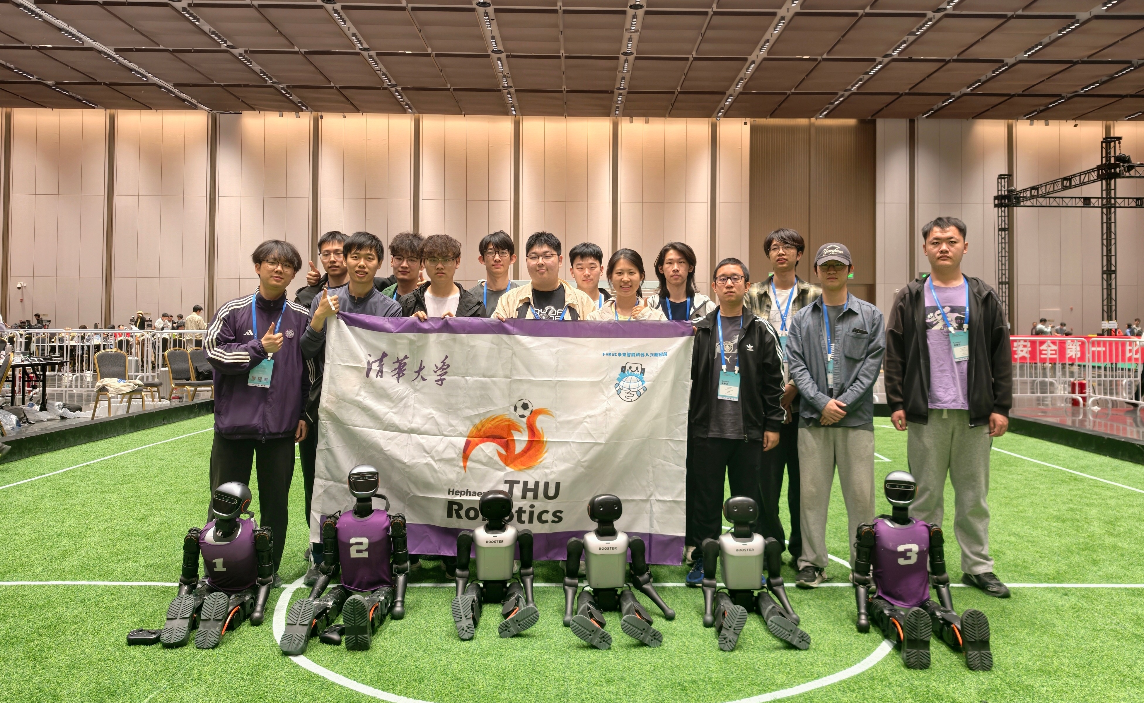 20260504-清华火神队荣获2026中国机器人大赛暨 RoboCup机器人世界杯中国赛类人组Large Size冠军-自动化系-清华火神队合影.jpg